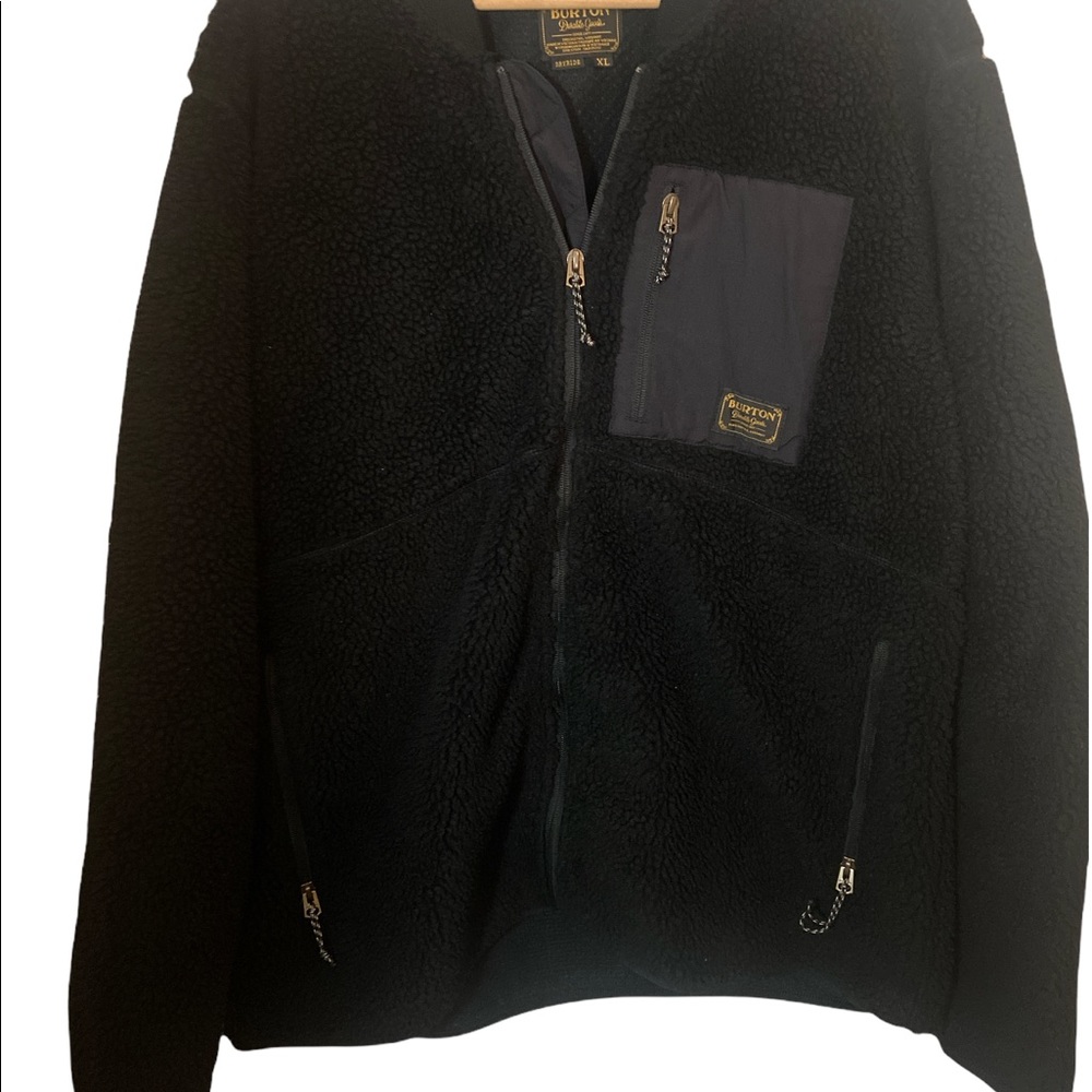 Burton ( durable goods) fleece jacket, mens xl